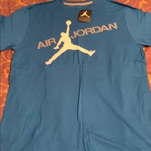 Air Jordan t-shirt size L